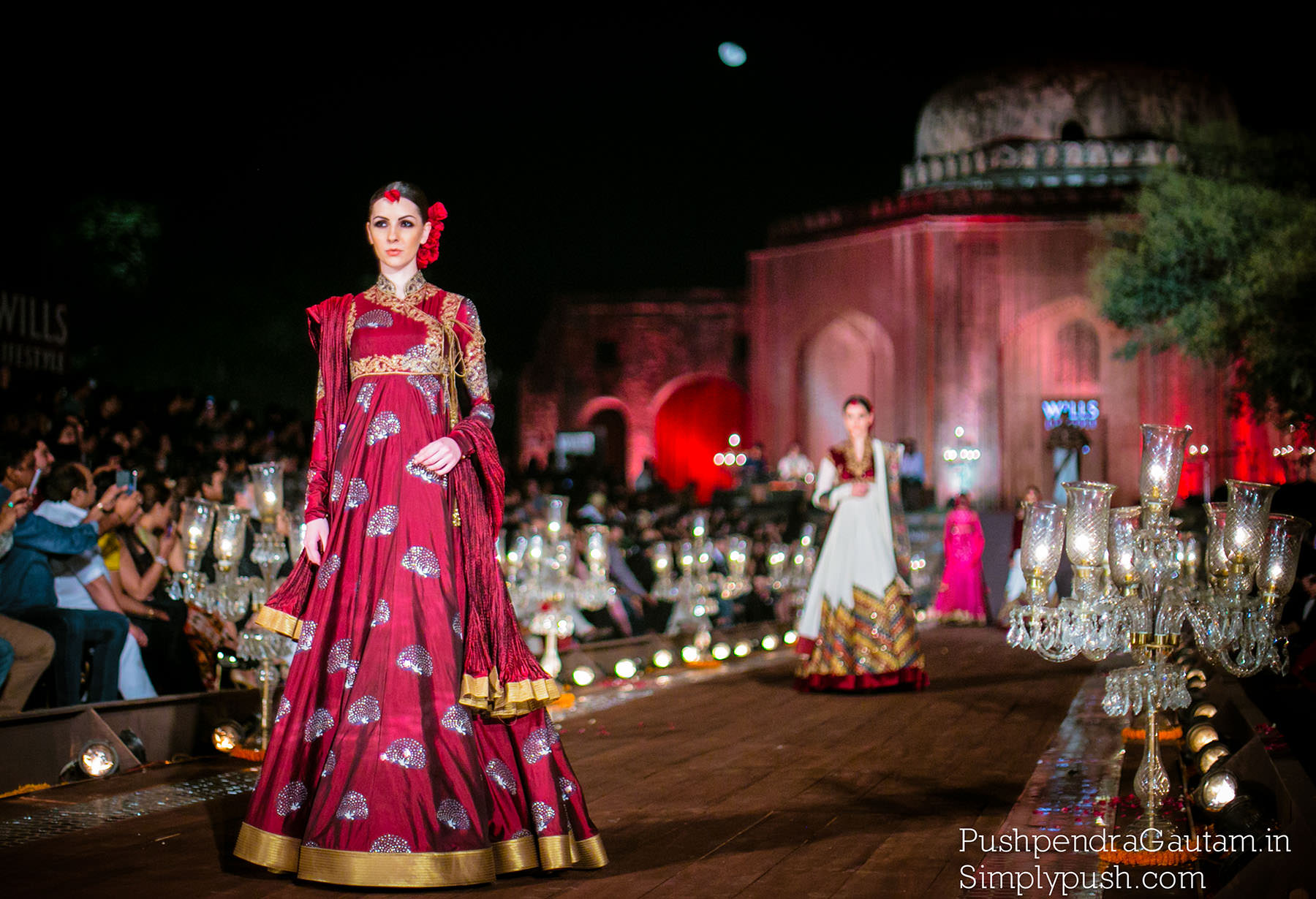 Rohit-bal-grand-finale-wifwss15-quli-khan-tomb-mehrauli-kutub-minar-show-at-wills-lifestyle-india-fashion-week-ss15-Rohit-bal-fashion-show-india-at-wills-india-fashion-week-pushpendragautam-pics-event-photographer-india